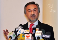 Ghani accepts UN call as Abdullah walks out
